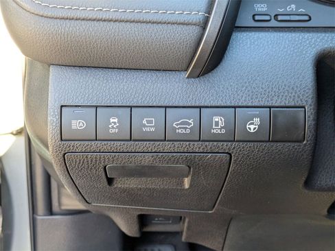 Used 2023 Toyota Camry XSE image 18