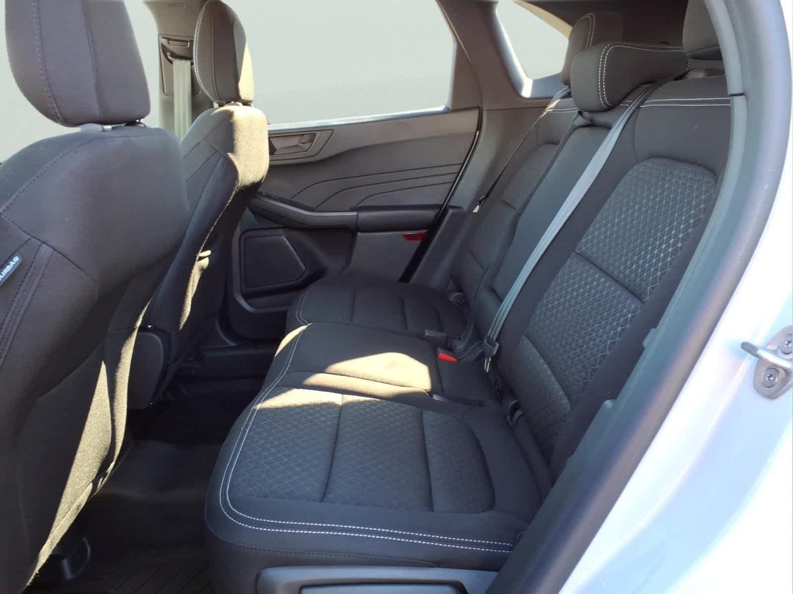 Used 2025 Ford Escape Active w/ Tech Pack #1 AWD/4WD image 29