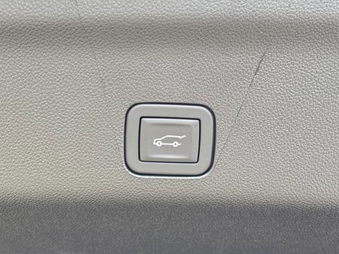 New 2026 Chevrolet Tahoe Premier image 8