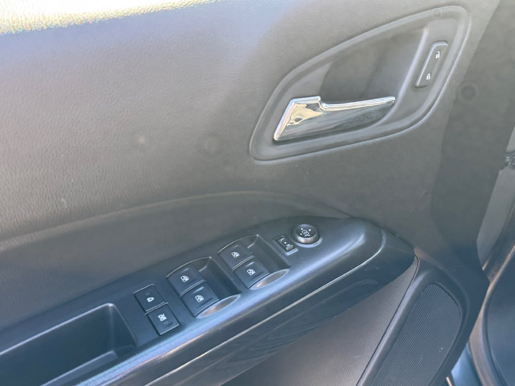 Used 2016 GMC Canyon SLE AWD/4WD image 14