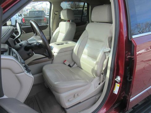 Used 2020 GMC Yukon Denali w/ Open Road Package image 17