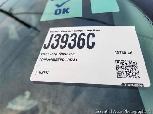 Certified 2023 Jeep Cherokee Altitude Lux AWD/4WD image 28