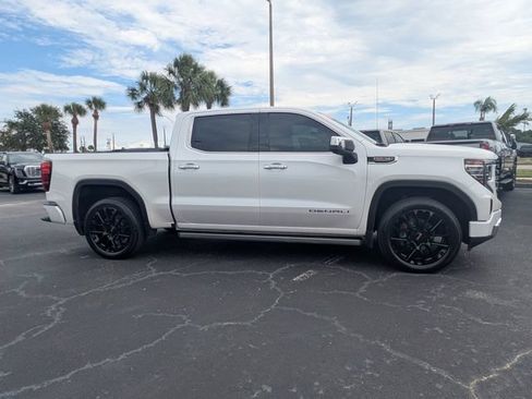 Used 2023 GMC Sierra 1500 Denali AWD/4WD image 3