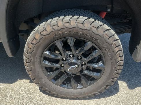 Used 2025 Chevrolet Silverado 3500 LTZ w/ Trail Boss Package AWD/4WD image 11