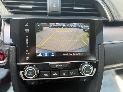 Used 2017 Honda Civic Touring image 28
