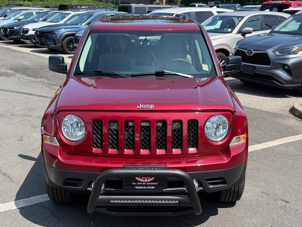 Used 2016 Jeep Patriot High Altitude AWD/4WD image 2