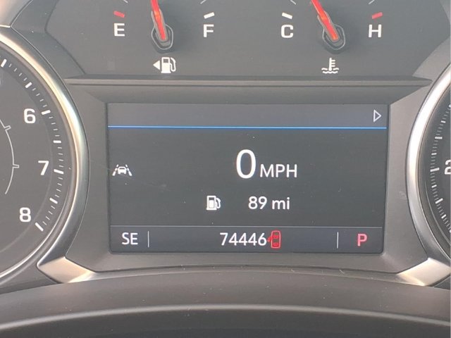 Used 2024 GMC Terrain SLT w/ Tech Package FWD image 13