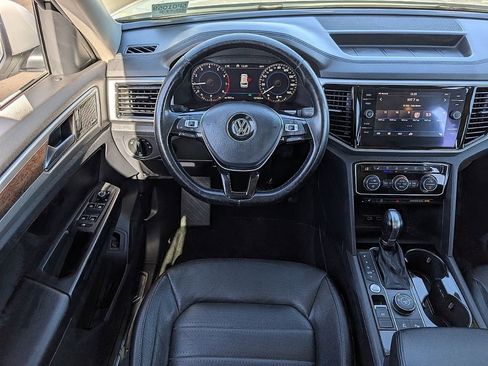 Used 2018 Volkswagen Atlas SEL Premium image 21