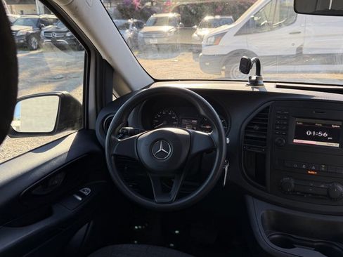 Used 2017 Mercedes-Benz Metris image 14
