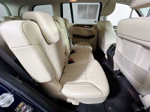 Used 2017 Mercedes-Benz GLS 450 4MATIC image 28