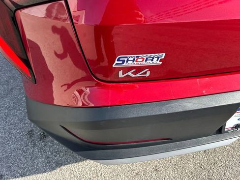 Used 2025 Kia K4 LXS image 40