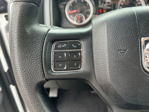 Used 2019 RAM 1500 Classic SLT AWD/4WD image 21