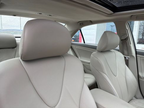 Used 2007 Toyota Camry XLE image 28