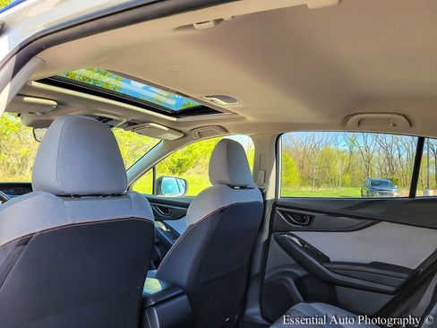 Used 2021 Subaru Crosstrek 2.0i Premium w/ Moonroof Package image 12