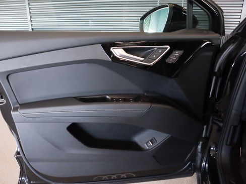 Certified 2024 Audi Q4 e-tron Premium Plus w/ Premium Plus image 23