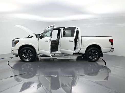 Used 2023 Nissan Titan Platinum Reserve w/ Off Road Protection Package AWD/4WD image 32