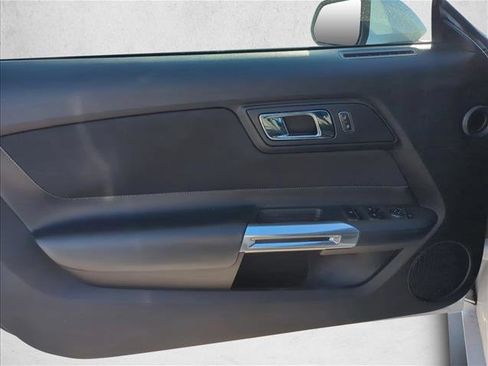 Used 2017 Ford Mustang Convertible w/ Equipment Group 051A image 8