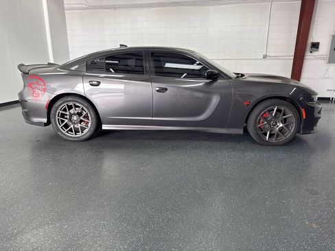 Used 2019 Dodge Charger R/T w/ Daytona Edition Group image 3