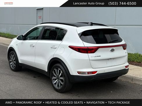 Used 2018 Kia Sportage EX w/ EX Technology Package AWD/4WD image 4