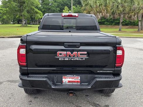 Used 2023 GMC Canyon Denali AWD/4WD image 3