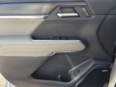 Used 2024 GMC Acadia Elevation FWD image 20