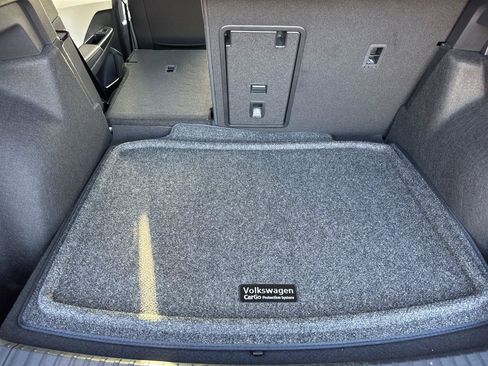 New 2026 Volkswagen Taos SEL image 14