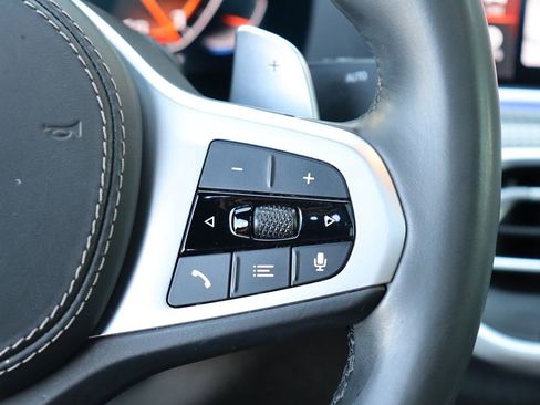 Used 2020 BMW X6 M50i image 17