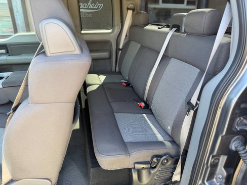 Used 2006 Ford F150 XLT image 13