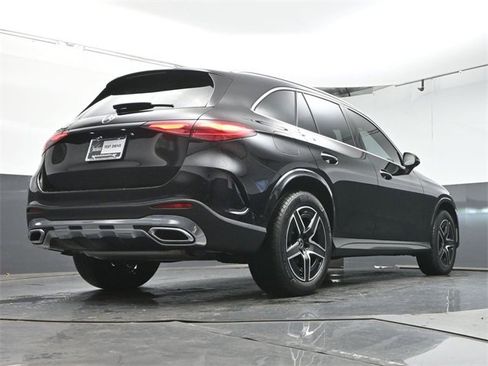 Used 2025 Mercedes-Benz GLC 300 image 39