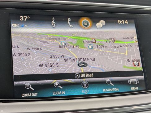 Used 2018 Buick Enclave Essence w/ LPO, Luxury Package image 24