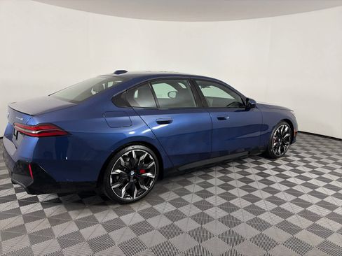 New 2026 BMW i5 eDrive40 w/ M Sport Package image 4