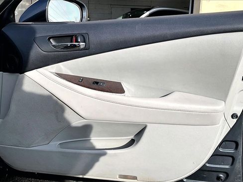 Used 2010 Lexus ES 350 image 24