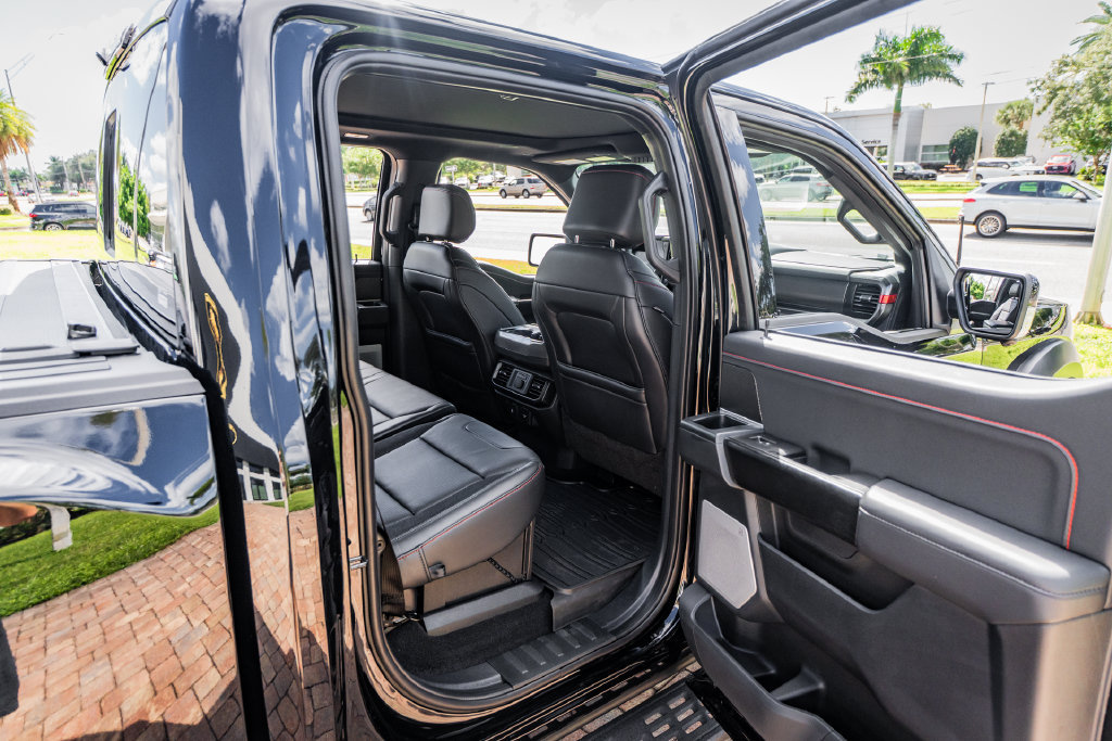 Used 2026 Ford F150 Raptor AWD/4WD image 40
