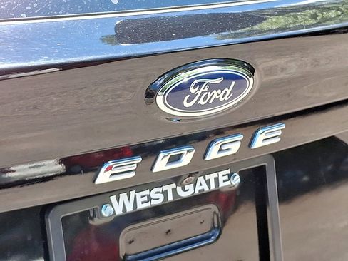 Used 2021 Ford Edge SEL image 39