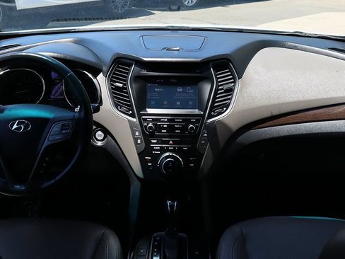 Used 2017 Hyundai Santa Fe Sport FWD image 33