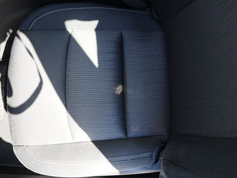 Used 2024 Nissan Altima 2.5 SV image 9