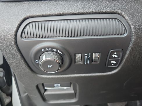 Used 2022 Jeep Wagoneer Series II AWD/4WD image 24