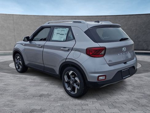 New 2026 Hyundai Venue SEL image 5