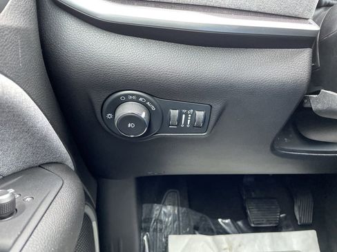 Used 2022 Jeep Compass Latitude w/ Convenience Group image 24