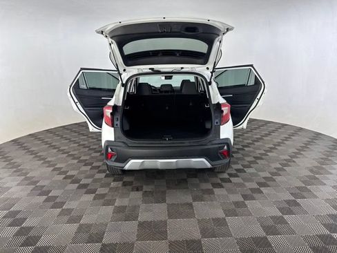 Certified 2026 Kia Seltos LX AWD/4WD image 17