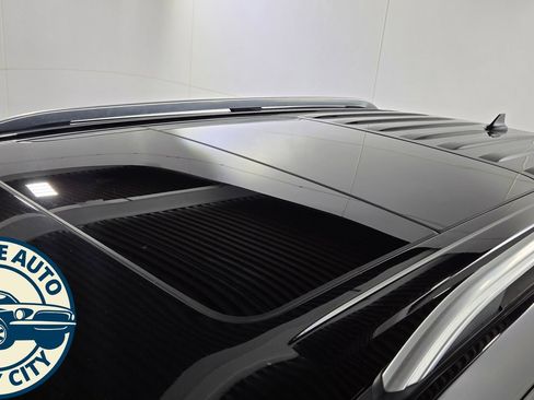 Used 2021 Ford Explorer Limited AWD/4WD image 10