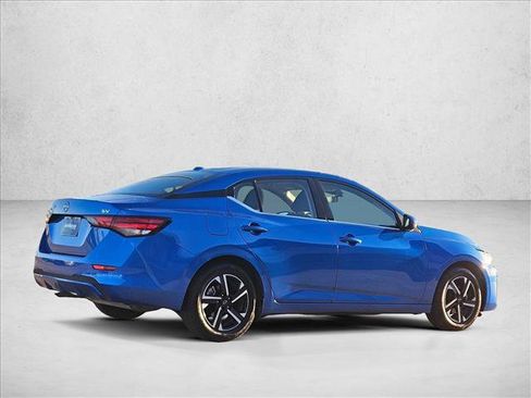 Used 2024 Nissan Sentra SV image 5