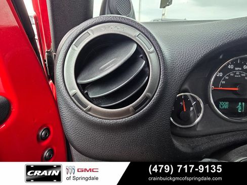 Used 2014 Jeep Wrangler Unlimited Sport w/ Quick Order Package 24S AWD/4WD image 12
