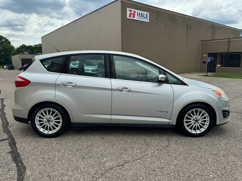 Used 2015 Ford C-MAX SEL w/ Interior Protection Package FWD image 11