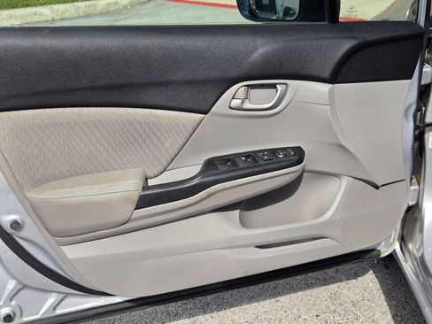Used 2015 Honda Civic LX image 9