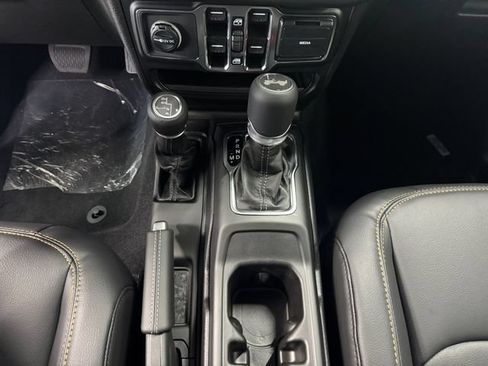 New 2027 Jeep Wrangler Unlimited Sahara AWD/4WD image 19