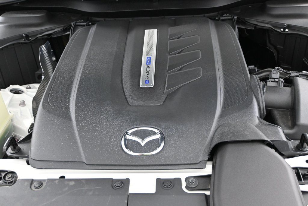 Used 2025 MAZDA CX-90 Plug-In Hybrid w/Premium Sport AWD/4WD image 44