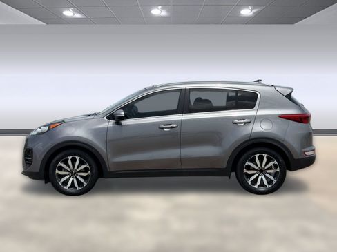 Used 2017 Kia Sportage EX w/ EX Premium Package FWD image 2