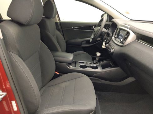 Used 2020 Kia Sorento LX FWD image 21