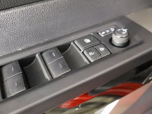 Used 2022 Toyota Tundra Limited image 19